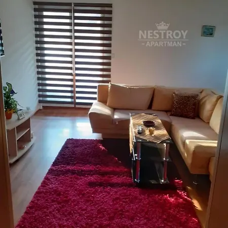 Apartman Nestroy Apartment