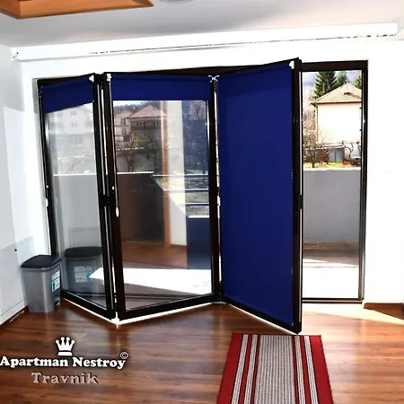 Apartman Nestroy Apartment